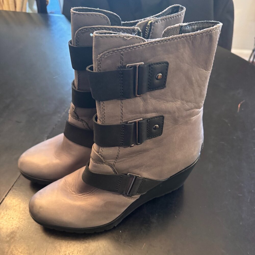 Sorel Women's Leather Wedge Bootie Sz 11